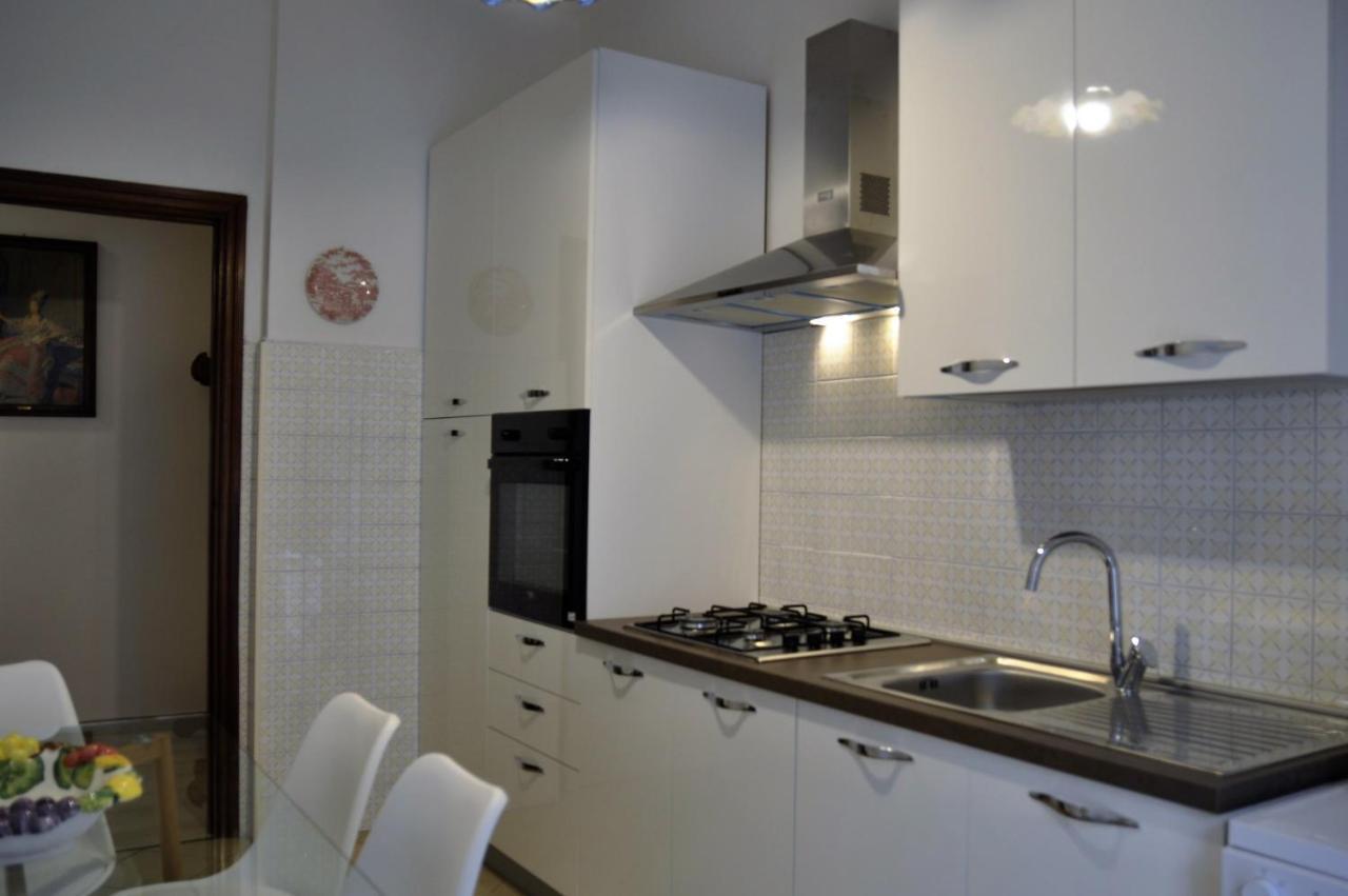 via Diano Calderina Holidays Imperia Exterior foto